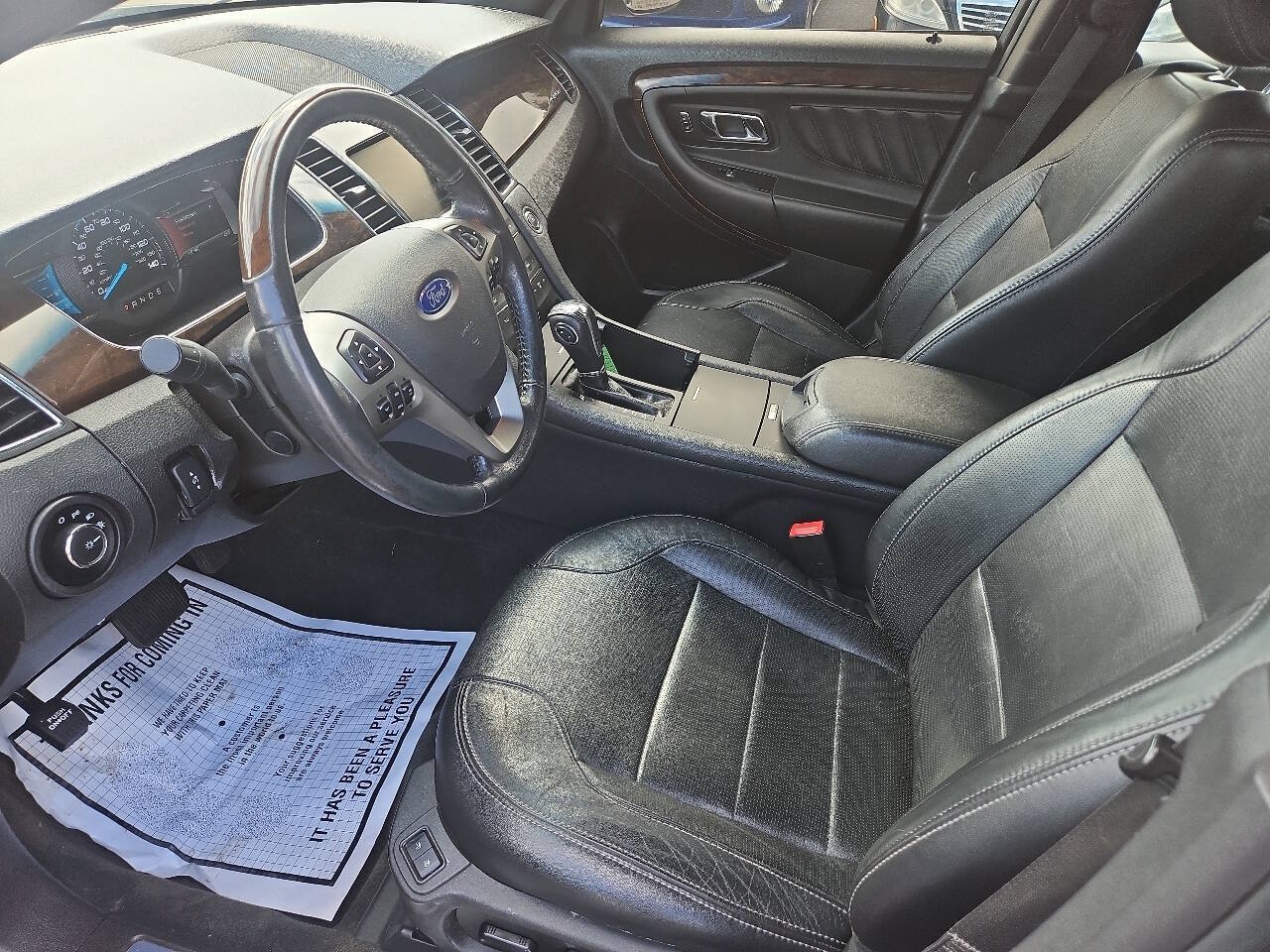 2014 Ford Taurus Limited Sedan 4D photo 11