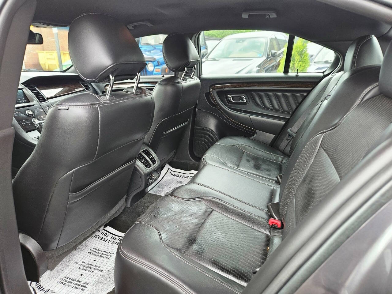 2014 Ford Taurus Limited Sedan 4D photo 14