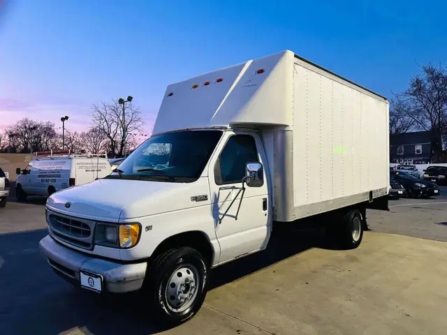 2002 Ford E-Series E-350 SD Commercial/Cutaway/Chassis photo 8