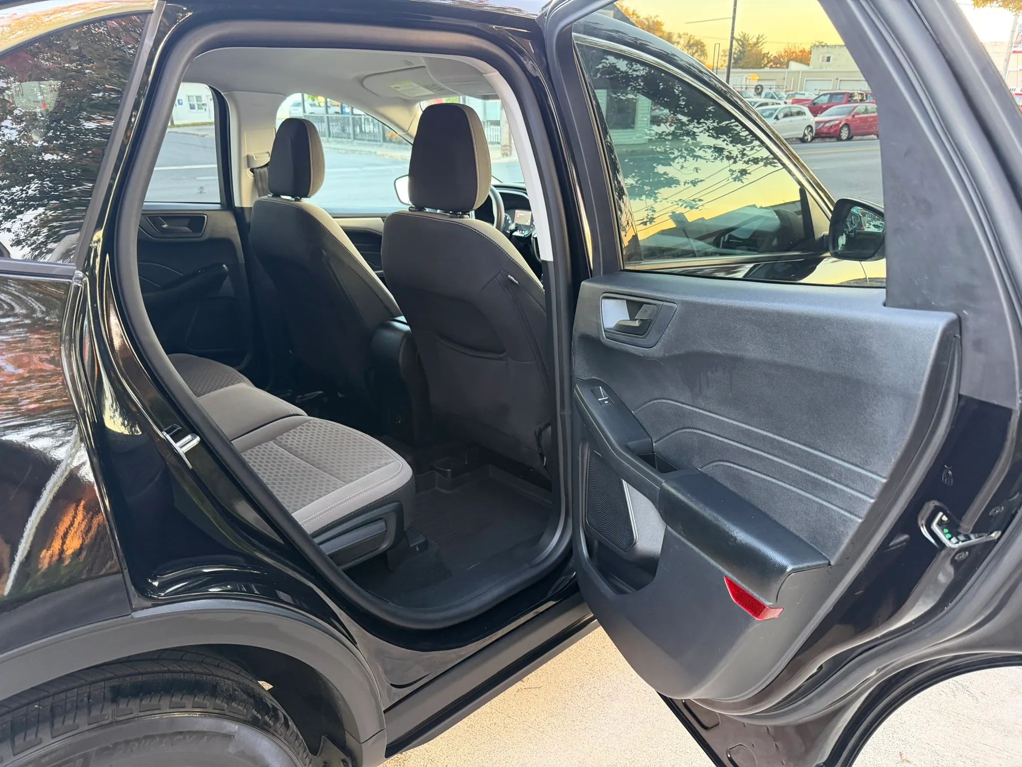 2022 Ford Escape SE Sport Utility 4D