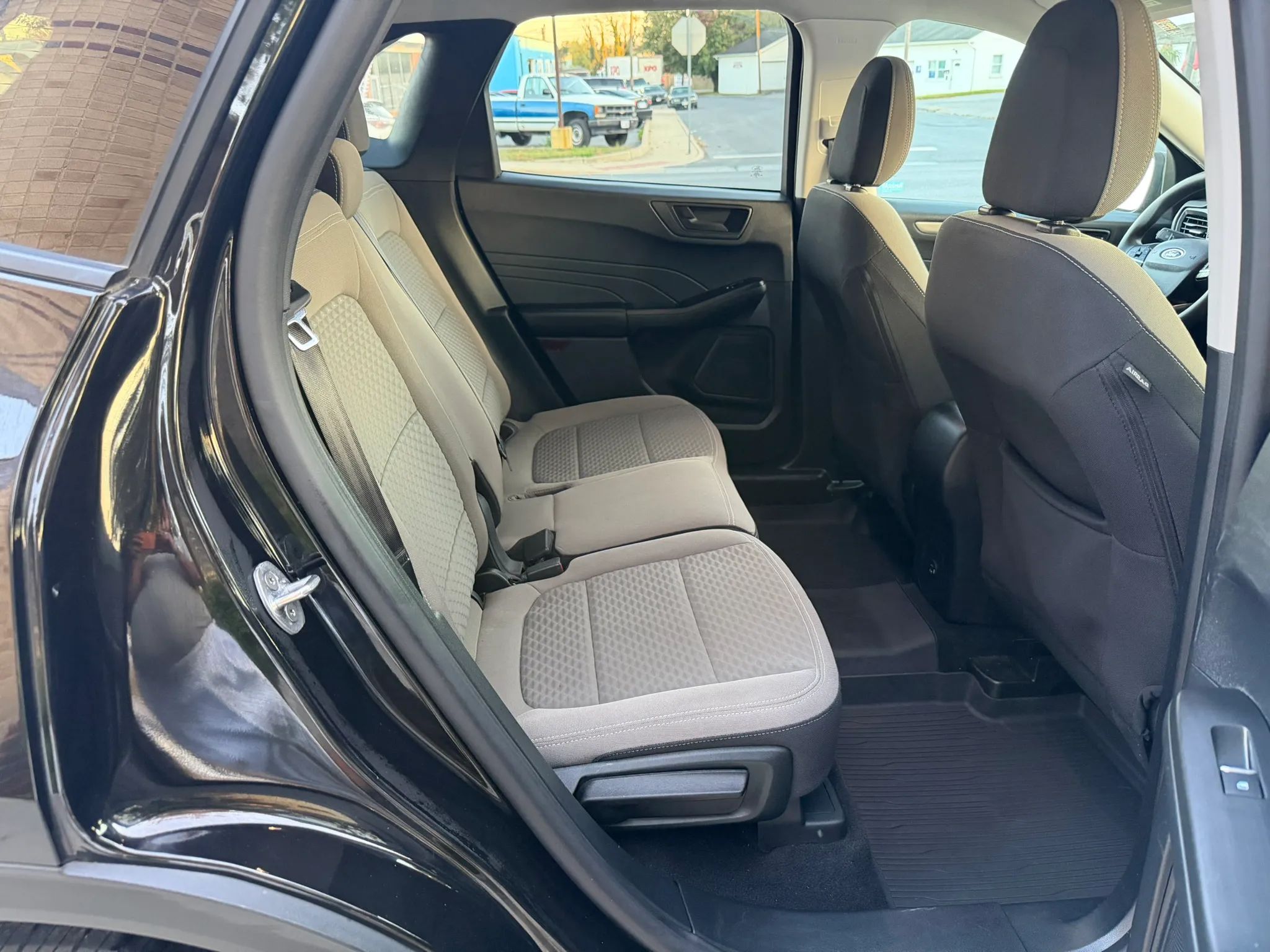 2022 Ford Escape SE Sport Utility 4D