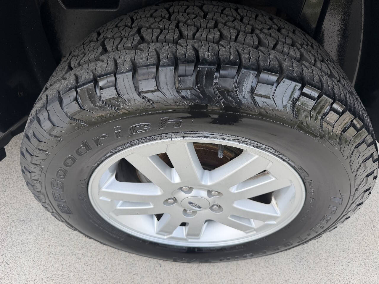 2009 Ford Explorer Sport Trac XLT Sport Utility Pickup 4D