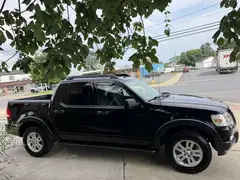 2009 Ford Explorer Sport Trac XLT Sport Utility Pickup 4D photo 4