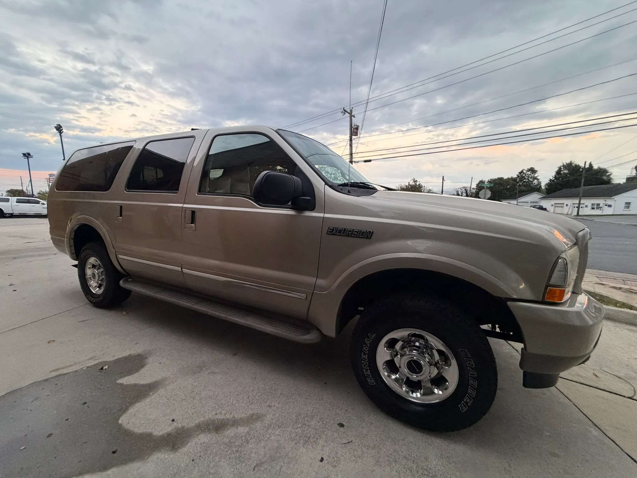 2004 Ford Excursion Limited Sport Utility 4D