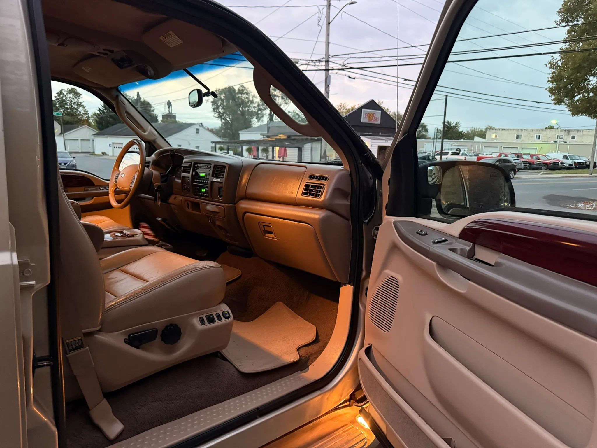 2004 Ford Excursion Limited Sport Utility 4D