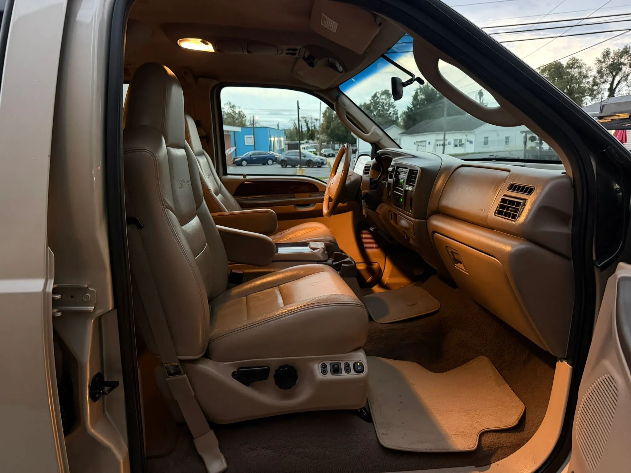 2004 Ford Excursion Limited Sport Utility 4D