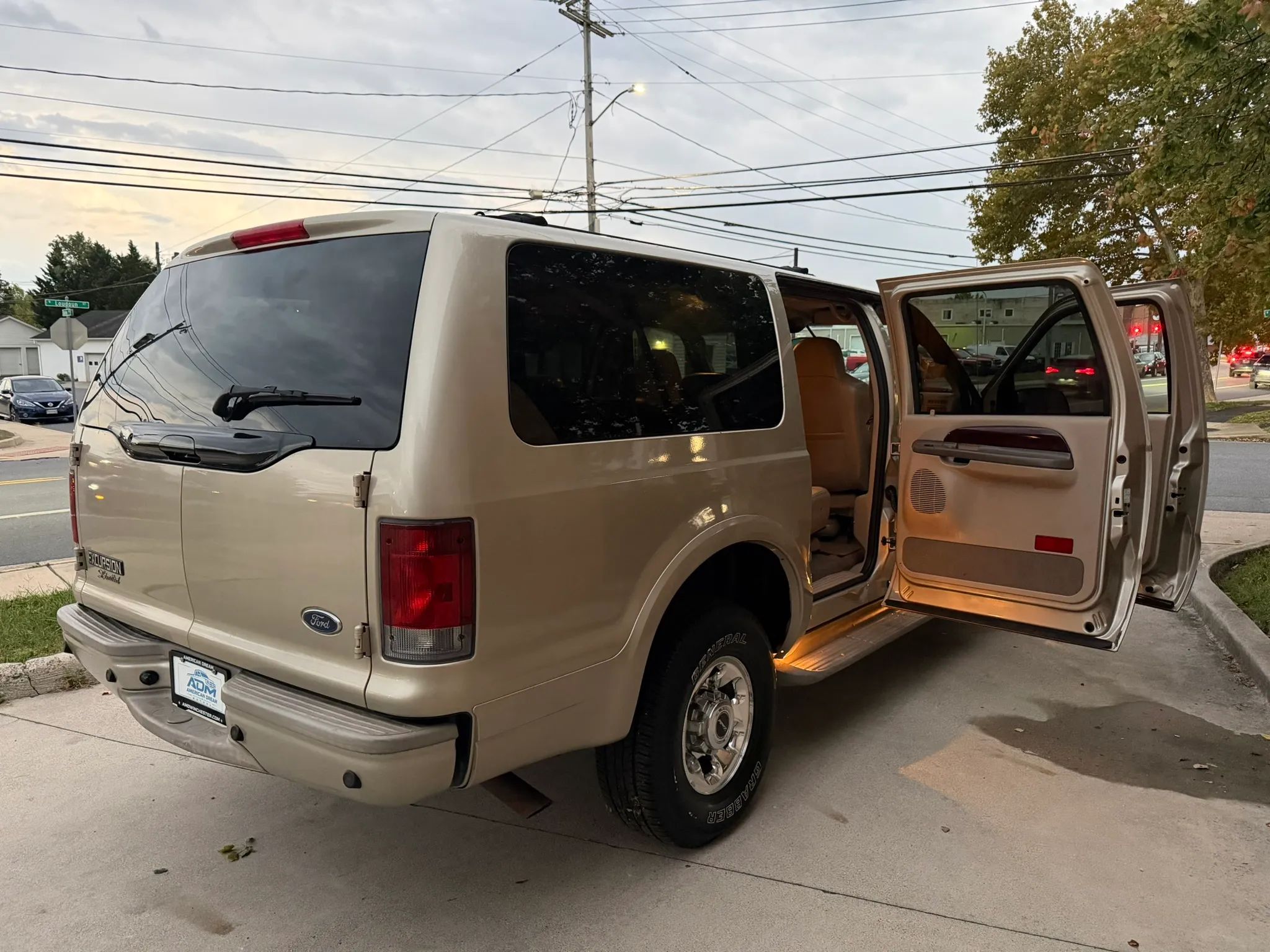 2004 Ford Excursion Limited Sport Utility 4D