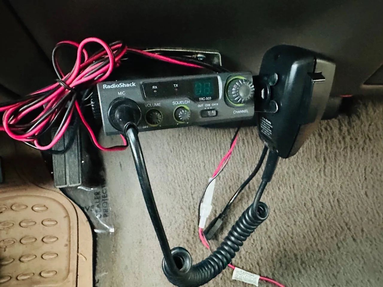 2000 Ford Excursion Sport Utility 4D photo 21