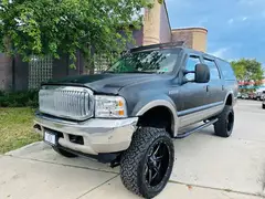 2000 Ford Excursion Limited SUV photo 2