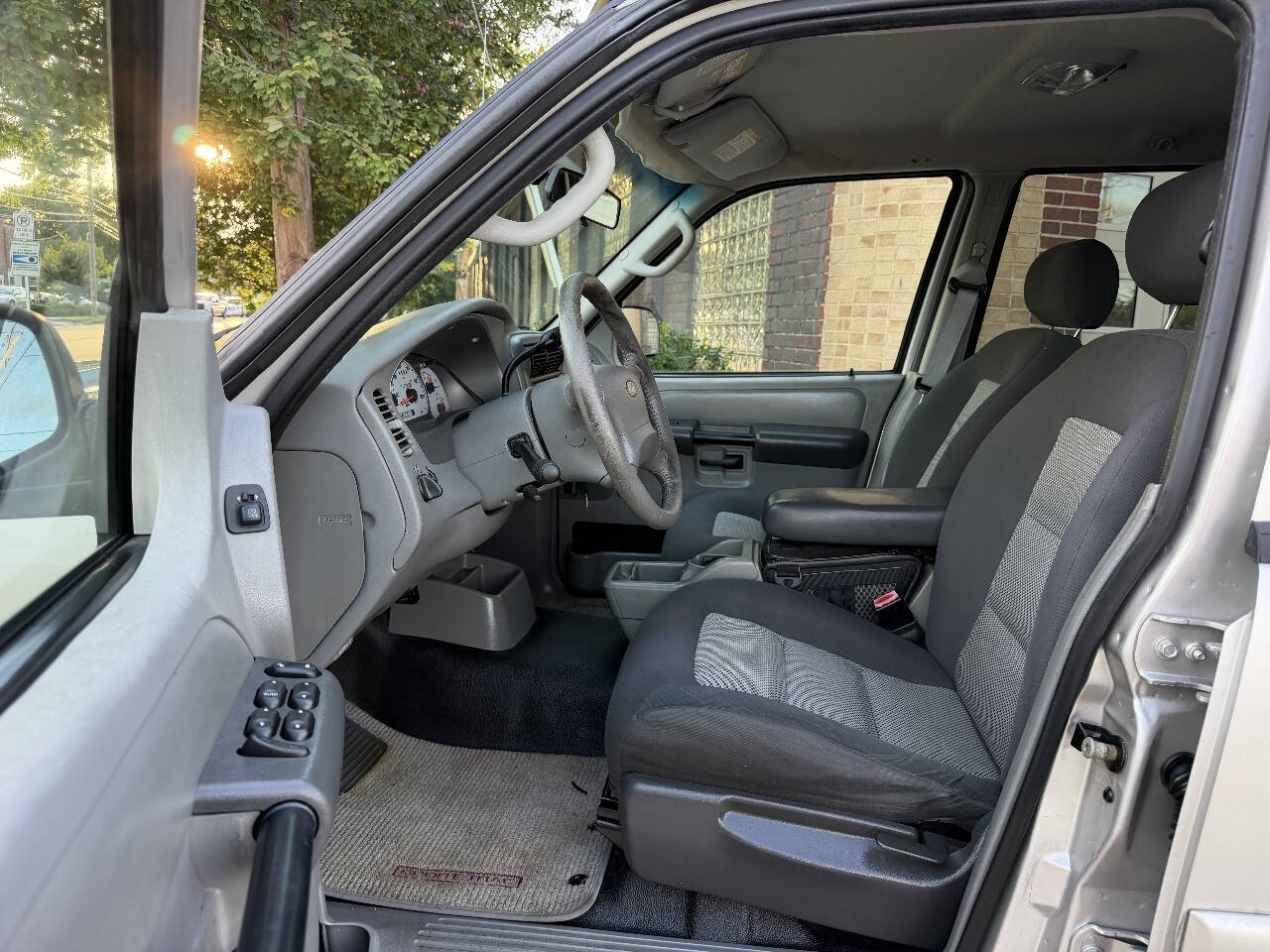 2003 Ford Explorer Sport Trac XLT Sport Utility Pickup 4D