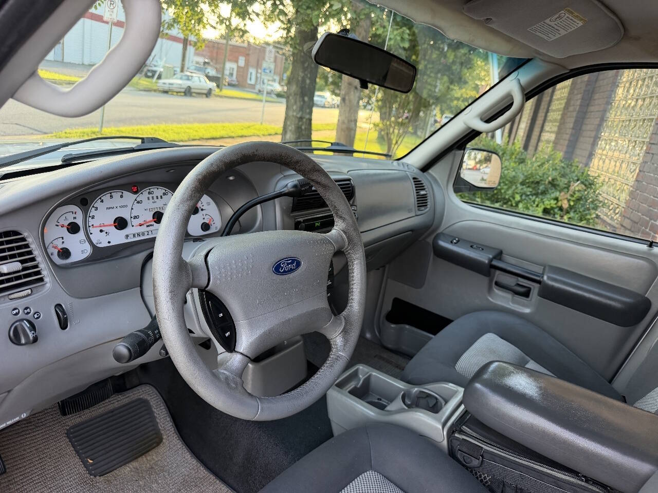 2003 Ford Explorer Sport Trac XLT Sport Utility Pickup 4D