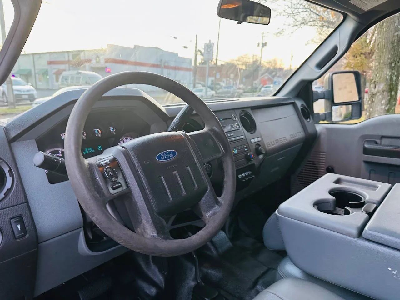 2013 Ford F350 Super Duty Crew Cab XL Pickup 4D 8 ft photo 20