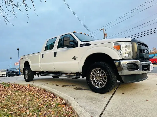 2013 Ford F350 Super Duty Crew Cab XL Pickup 4D 8 ft photo 5