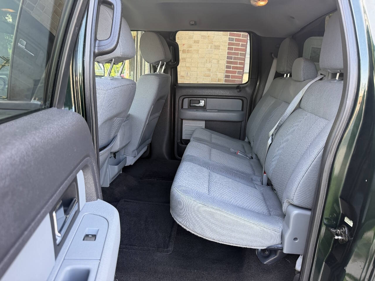2013 Ford F-150 XLT photo 36