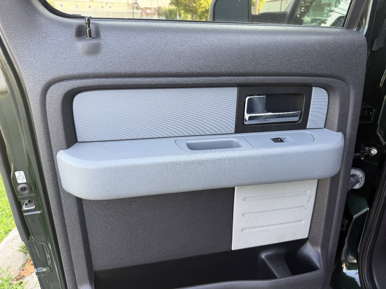 2013 Ford F-150 XLT photo 38