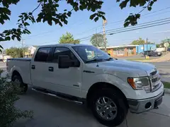 2013 Ford F150 SuperCrew Cab XLT Pickup 4D 6 1/2 ft photo 4