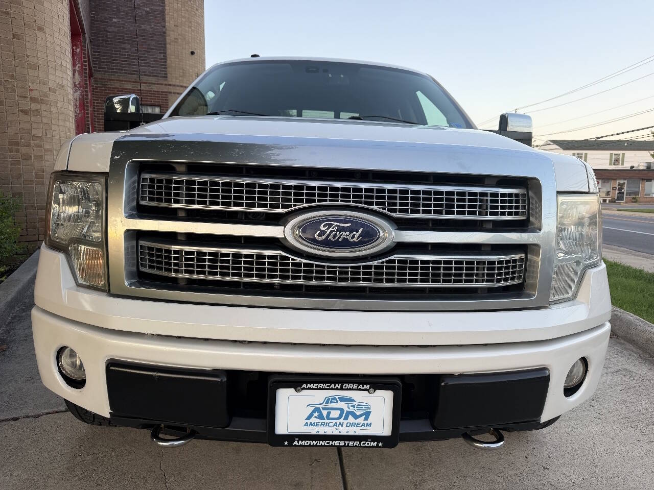 2010 Ford F150 SuperCrew Cab Platinum Pickup 4D 5 1/2 ft