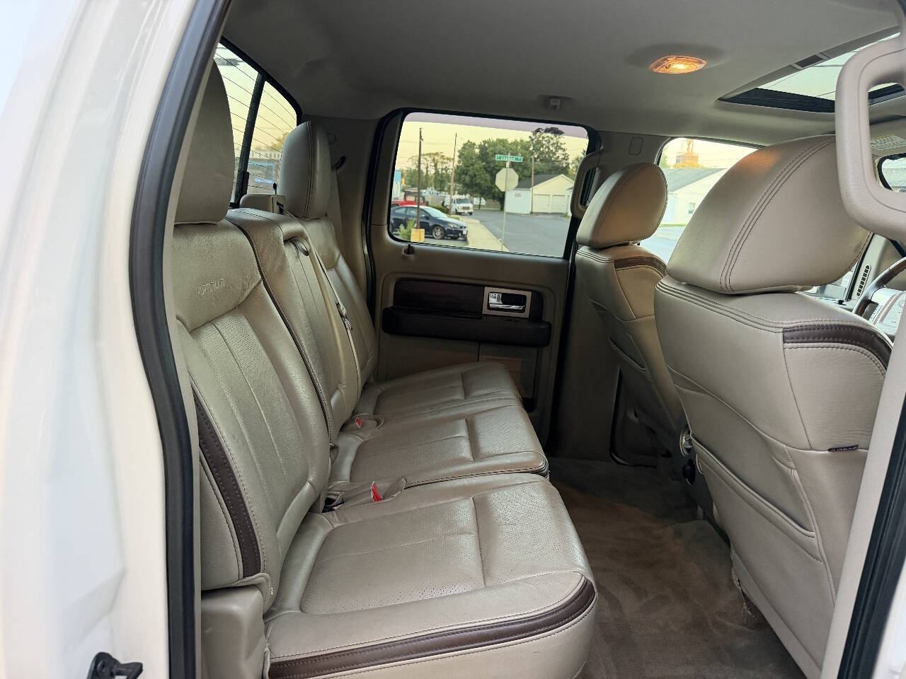 2010 Ford F150 SuperCrew Cab Platinum Pickup 4D 5 1/2 ft