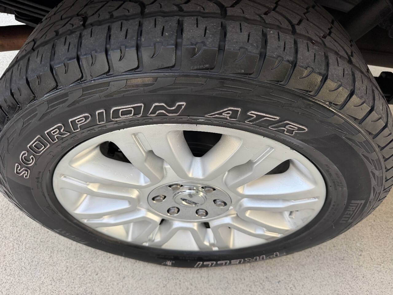 2010 Ford F150 SuperCrew Cab Platinum Pickup 4D 5 1/2 ft