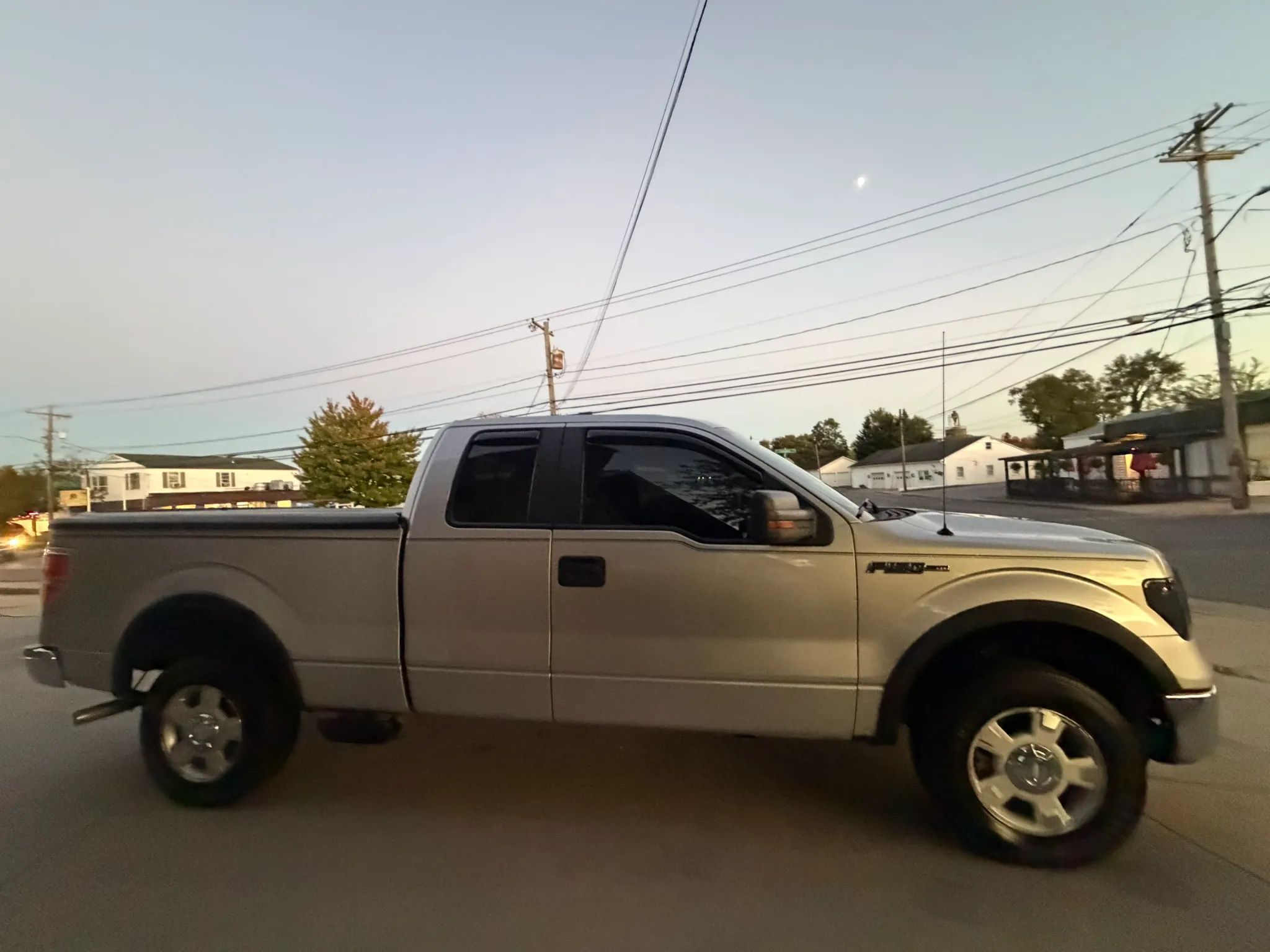 2010 Ford F150 Super Cab XLT Pickup 4D 6 1/2 ft