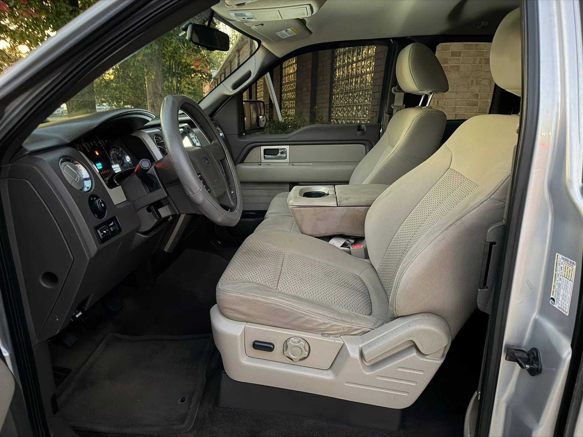 2010 Ford F150 Super Cab XLT Pickup 4D 6 1/2 ft