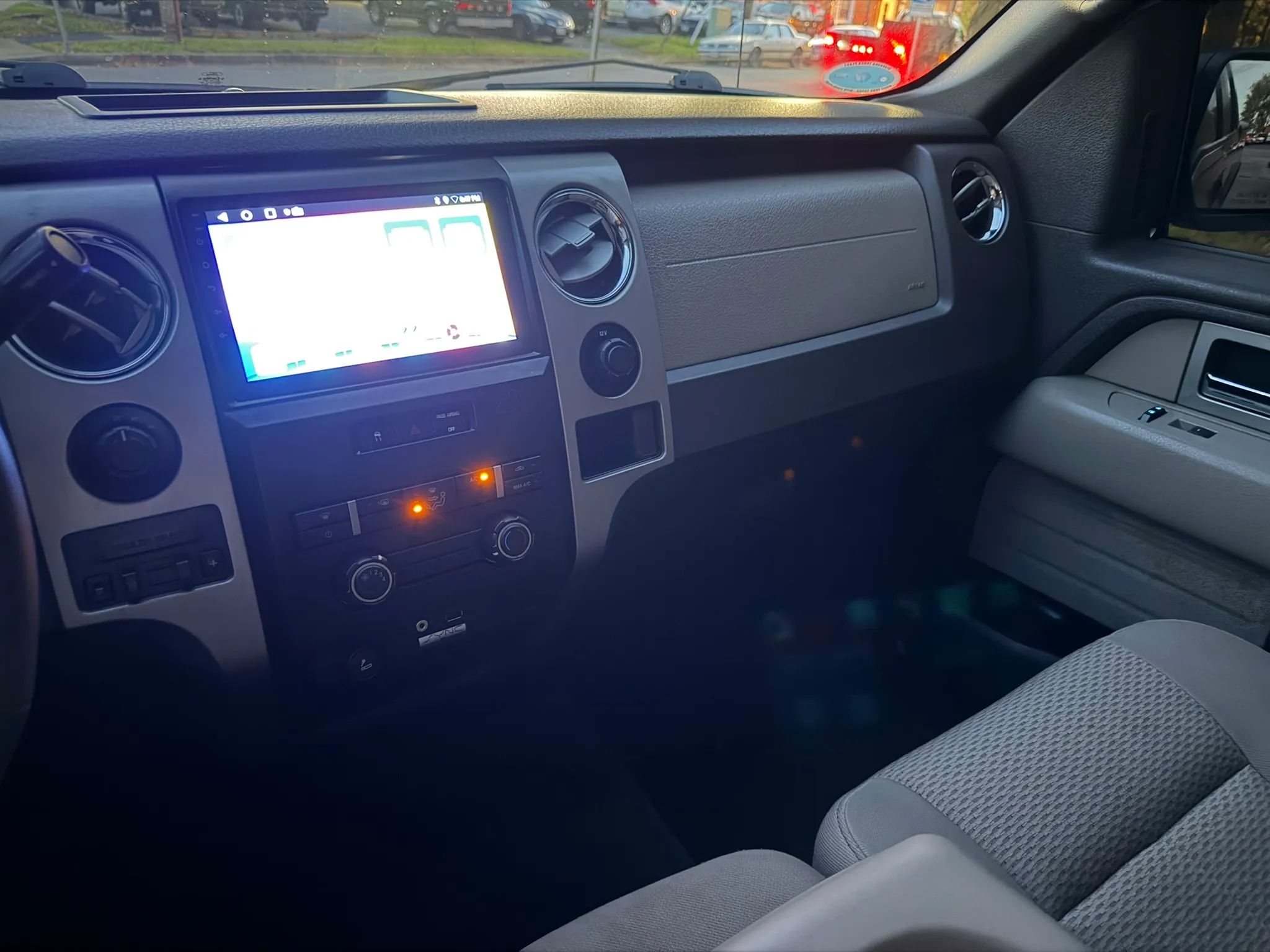 2010 Ford F150 Super Cab XLT Pickup 4D 6 1/2 ft