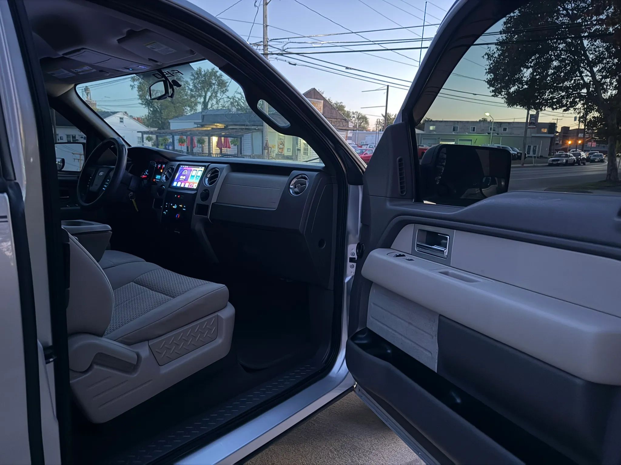 2010 Ford F150 Super Cab XLT Pickup 4D 6 1/2 ft