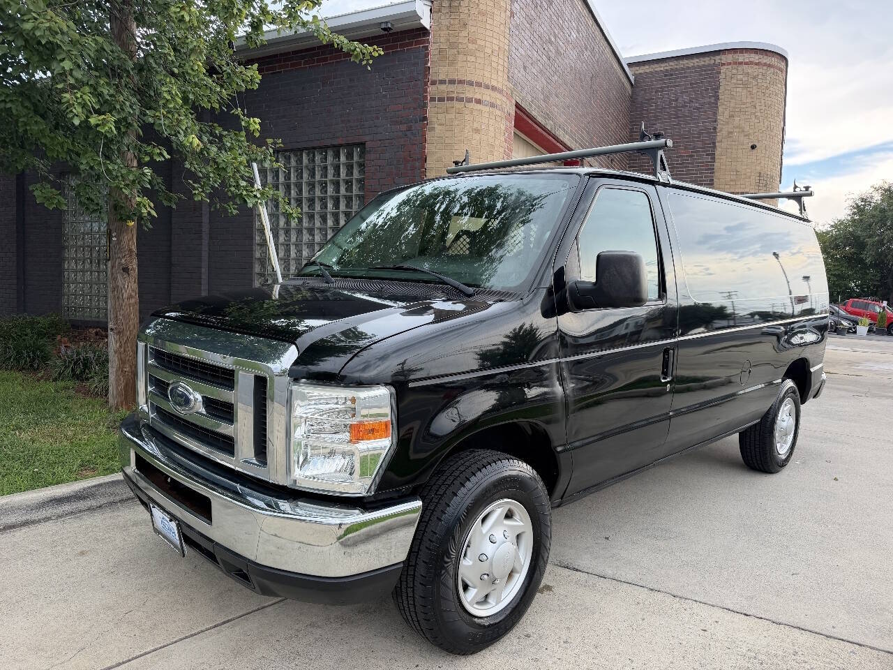 2011 Ford E-Series E-250 Cargo