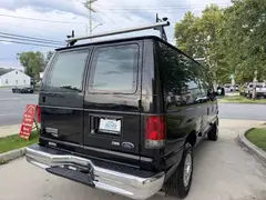 2011 Ford E-Series E-250 Cargo photo 9