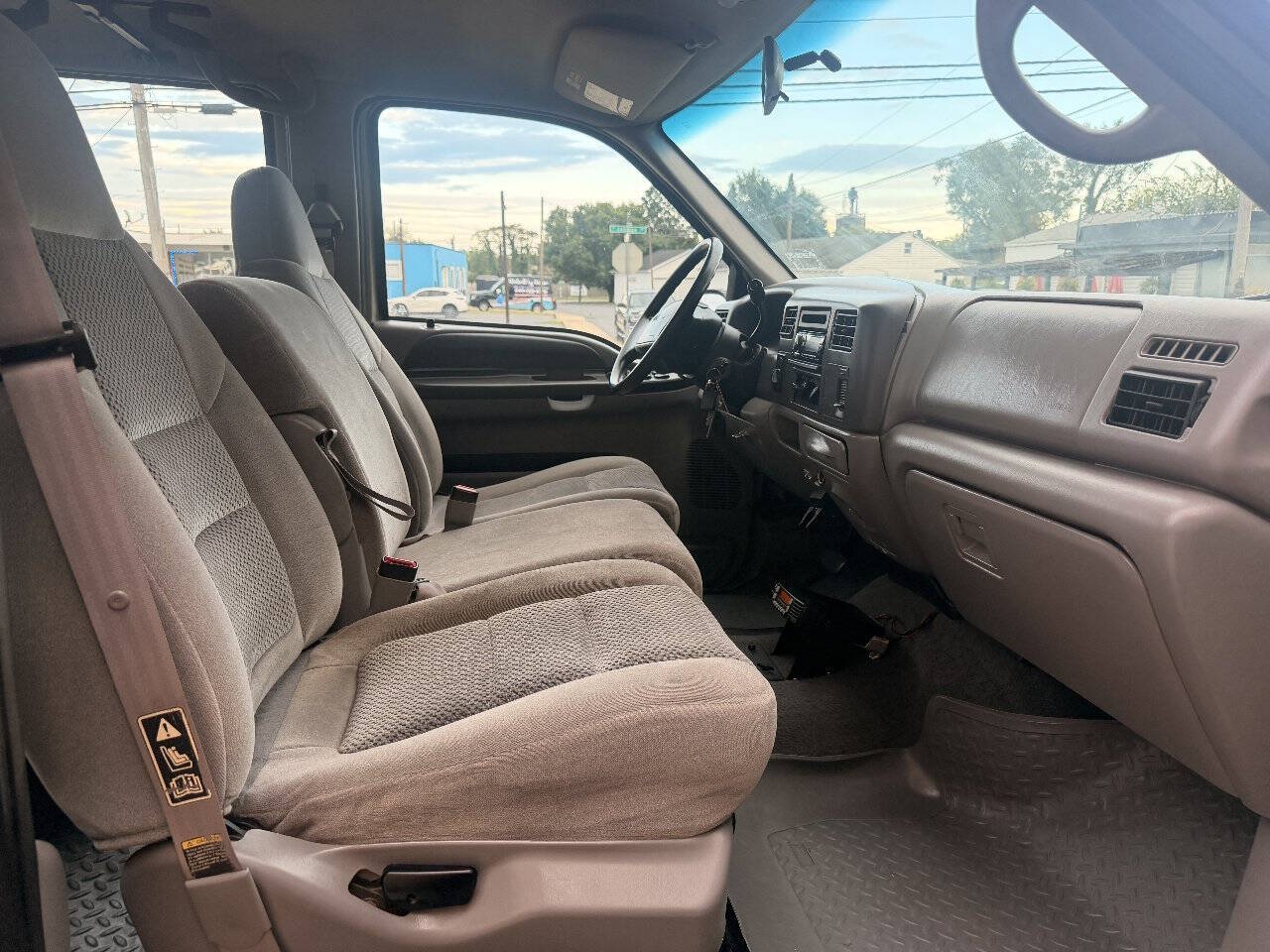 2001 Ford F250 Super Duty Crew Cab Lariat Crew Cab