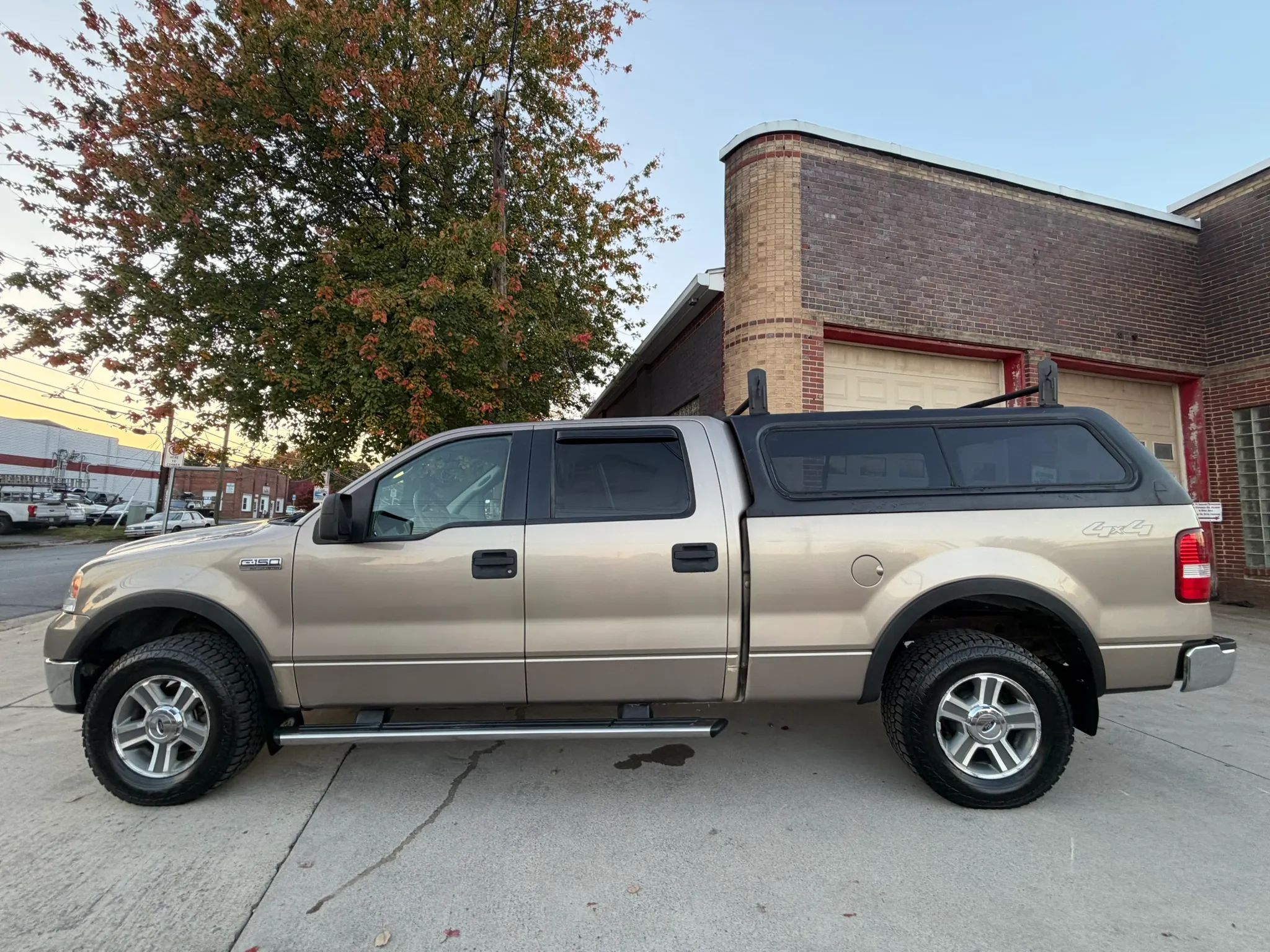 2006 Ford F150 SuperCrew Cab XLT Pickup 4D 6 1/2 ft