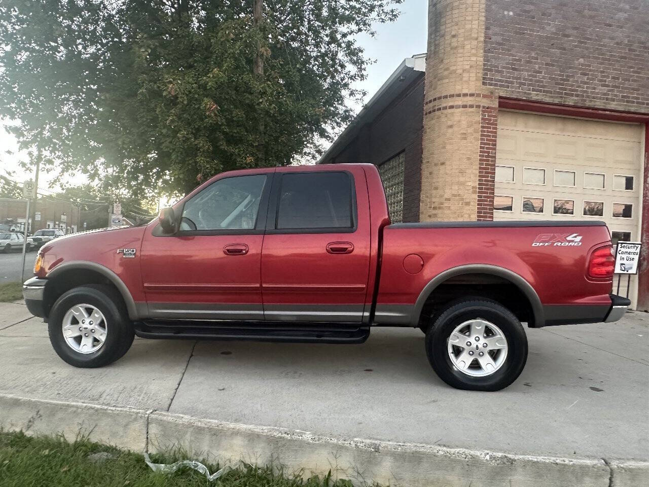 2003 Ford F150 SuperCrew Cab XLT Pickup 4D 5 1/2 ft