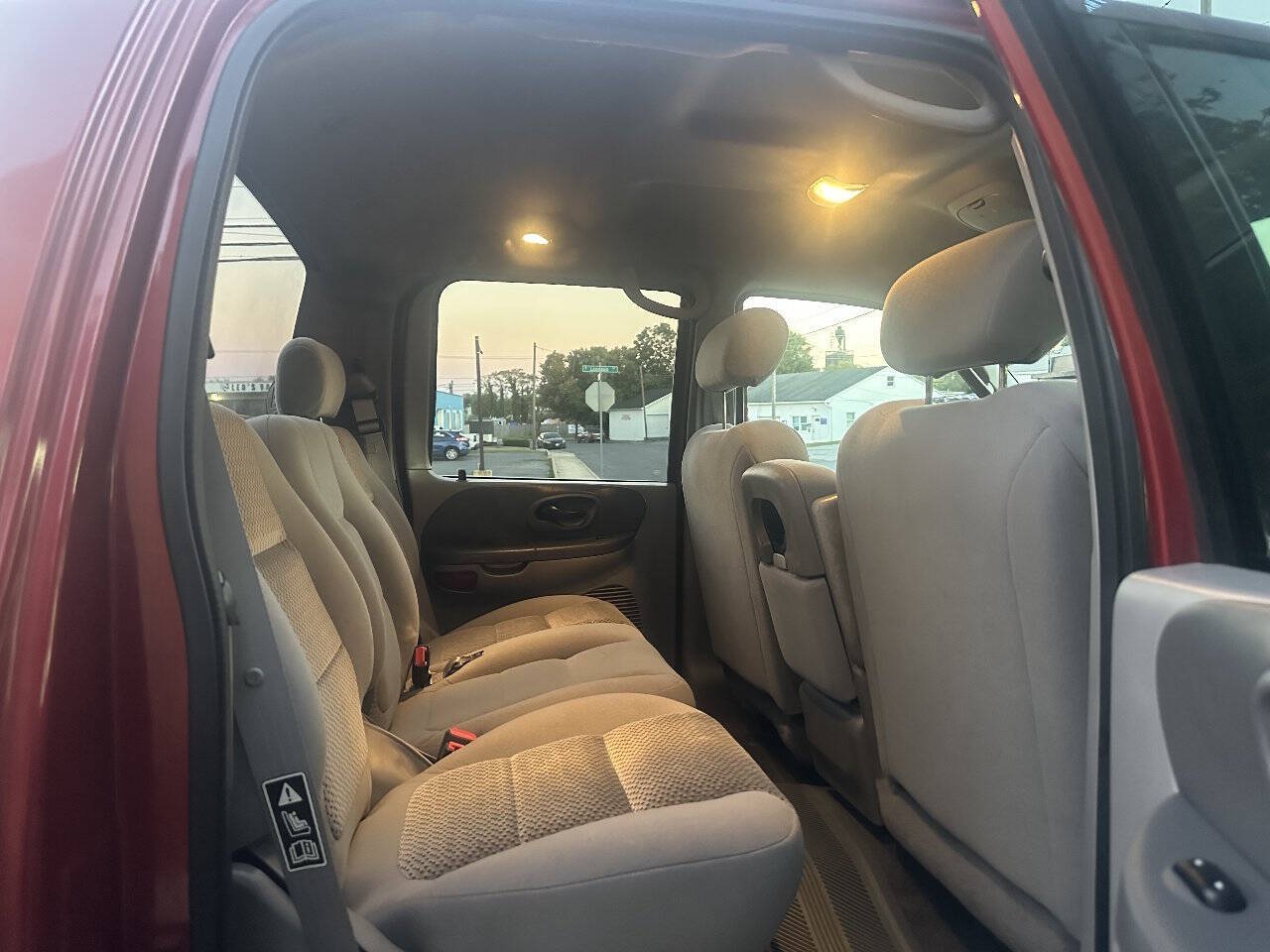 2003 Ford F150 SuperCrew Cab XLT Pickup 4D 5 1/2 ft