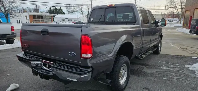 2004 Ford F350 Super Duty Crew Cab XLT Pickup 4D 8 ft photo 5