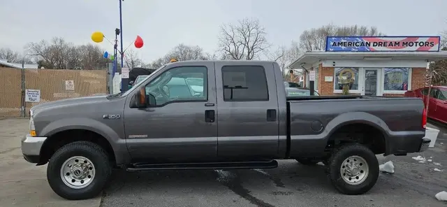 2004 Ford F350 Super Duty Crew Cab XLT Pickup 4D 8 ft photo 8