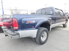 2004 Ford F-350 Super Duty Lariat Crew Cab photo 7