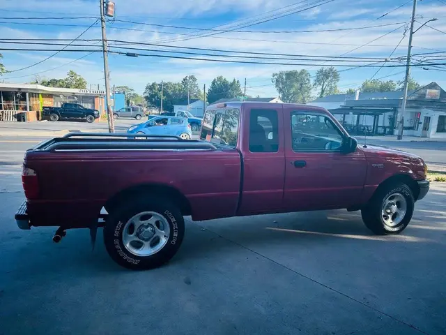 2003 Ford Ranger Super Cab XLT Pickup 4D 6 ft photo 5