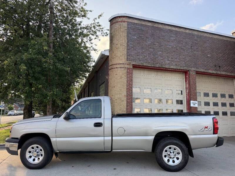 2006 Chevrolet Silverado 1500 Regular Cab Work Truck Pickup 2D 8 ft