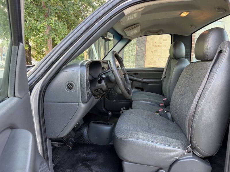 2006 Chevrolet Silverado 1500 Regular Cab Work Truck Pickup 2D 8 ft