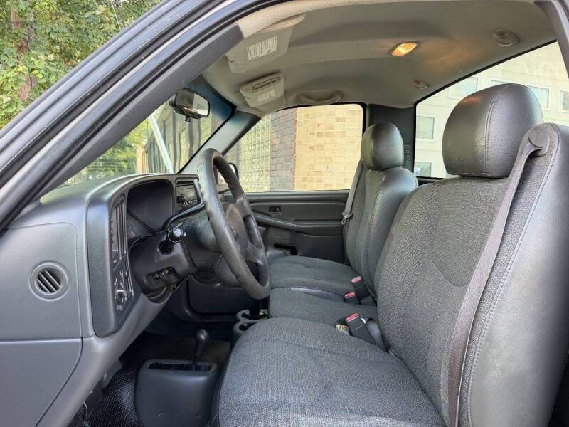 2006 Chevrolet Silverado 1500 Regular Cab Work Truck Pickup 2D 8 ft