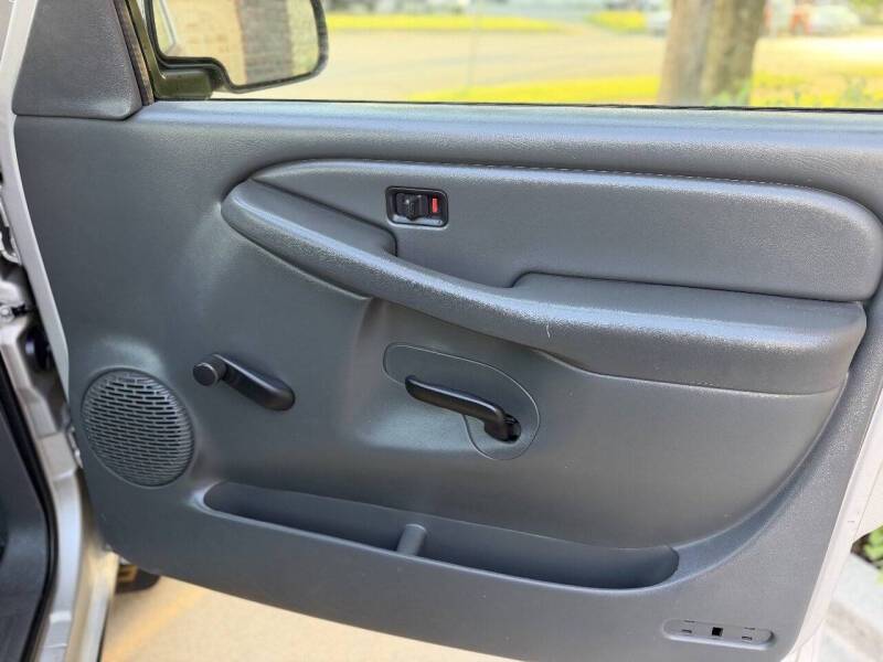 2006 Chevrolet Silverado 1500 Regular Cab Work Truck Pickup 2D 8 ft
