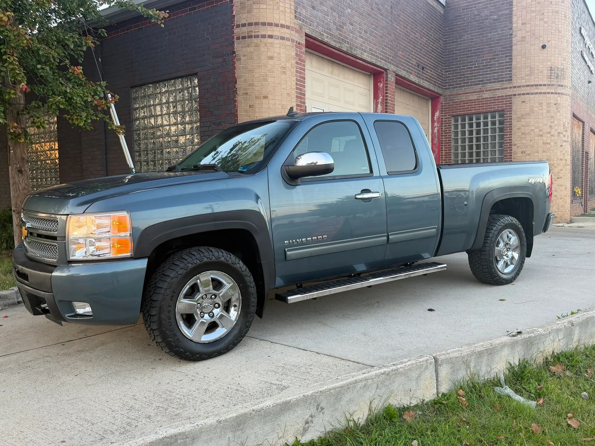 2013 Chevrolet Silverado 1500 Extended Cab LTZ Pickup 4D 6 1/2 ft