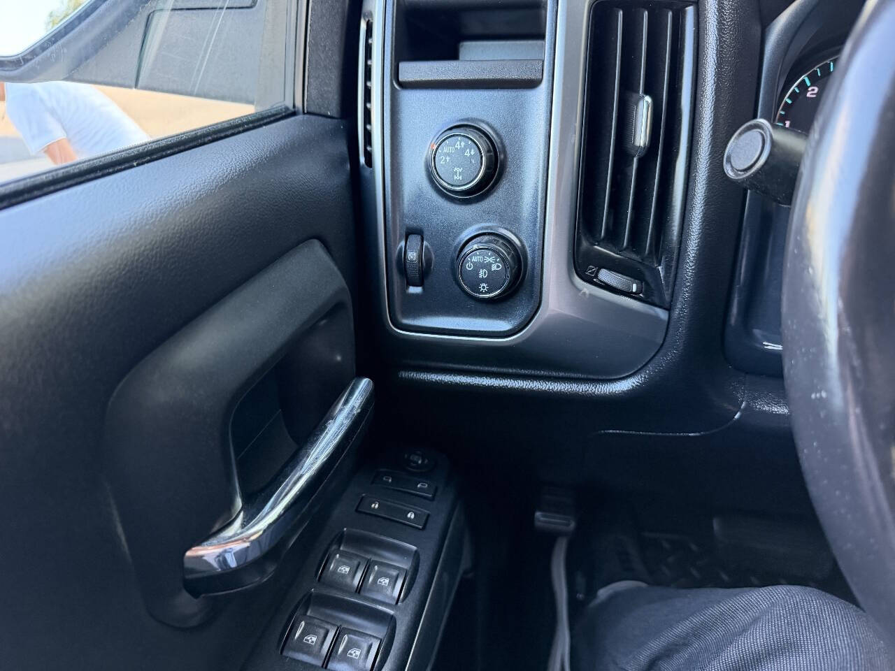 2015 Chevrolet Silverado 1500 LT Z71 Extended Cab photo 25