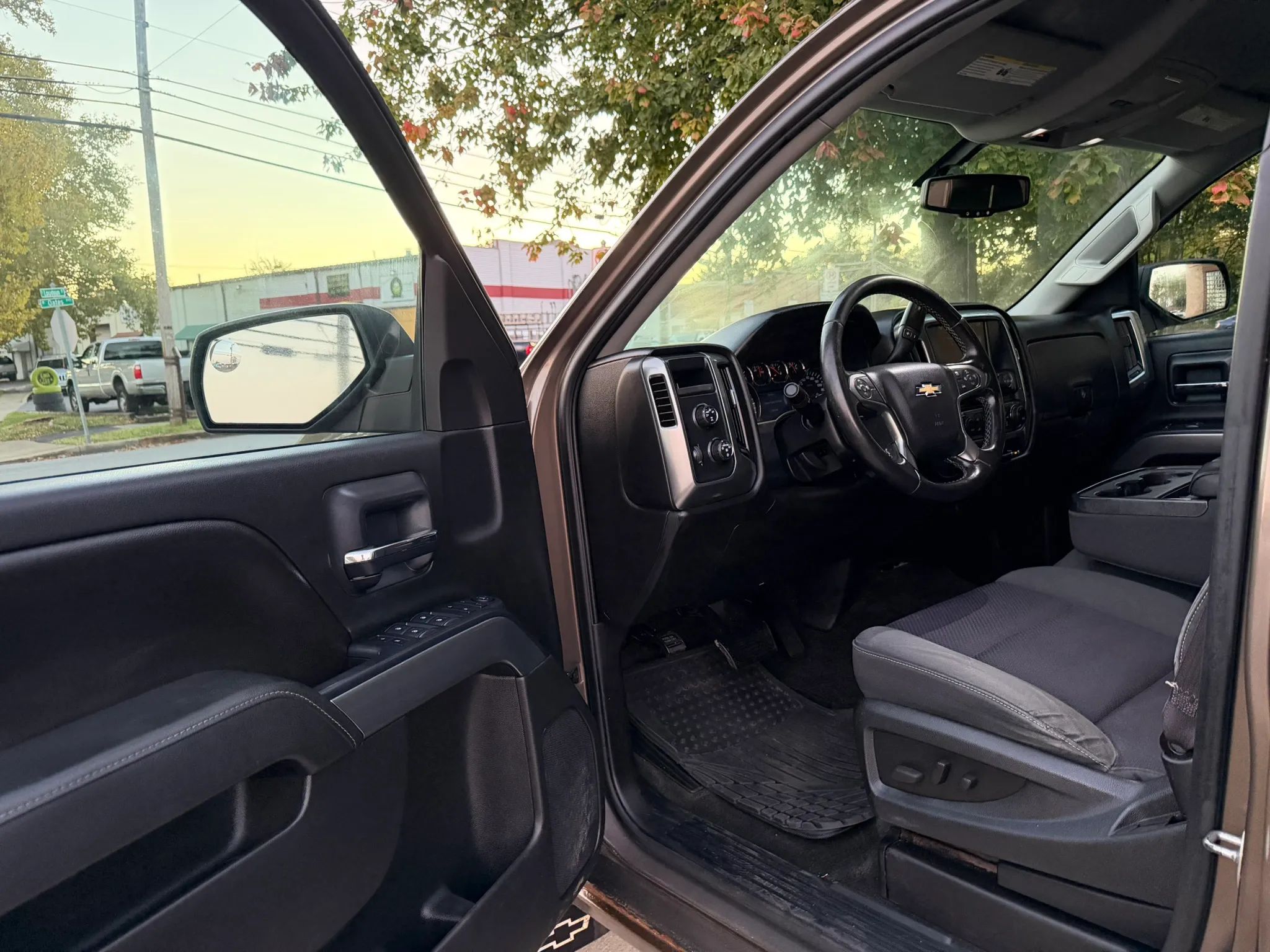 2014 Chevrolet Silverado 1500 Double Cab LT Pickup 4D 6 1/2 ft