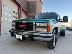 1993 GMC Sierra 3500 SLE Extended Cab photo 2