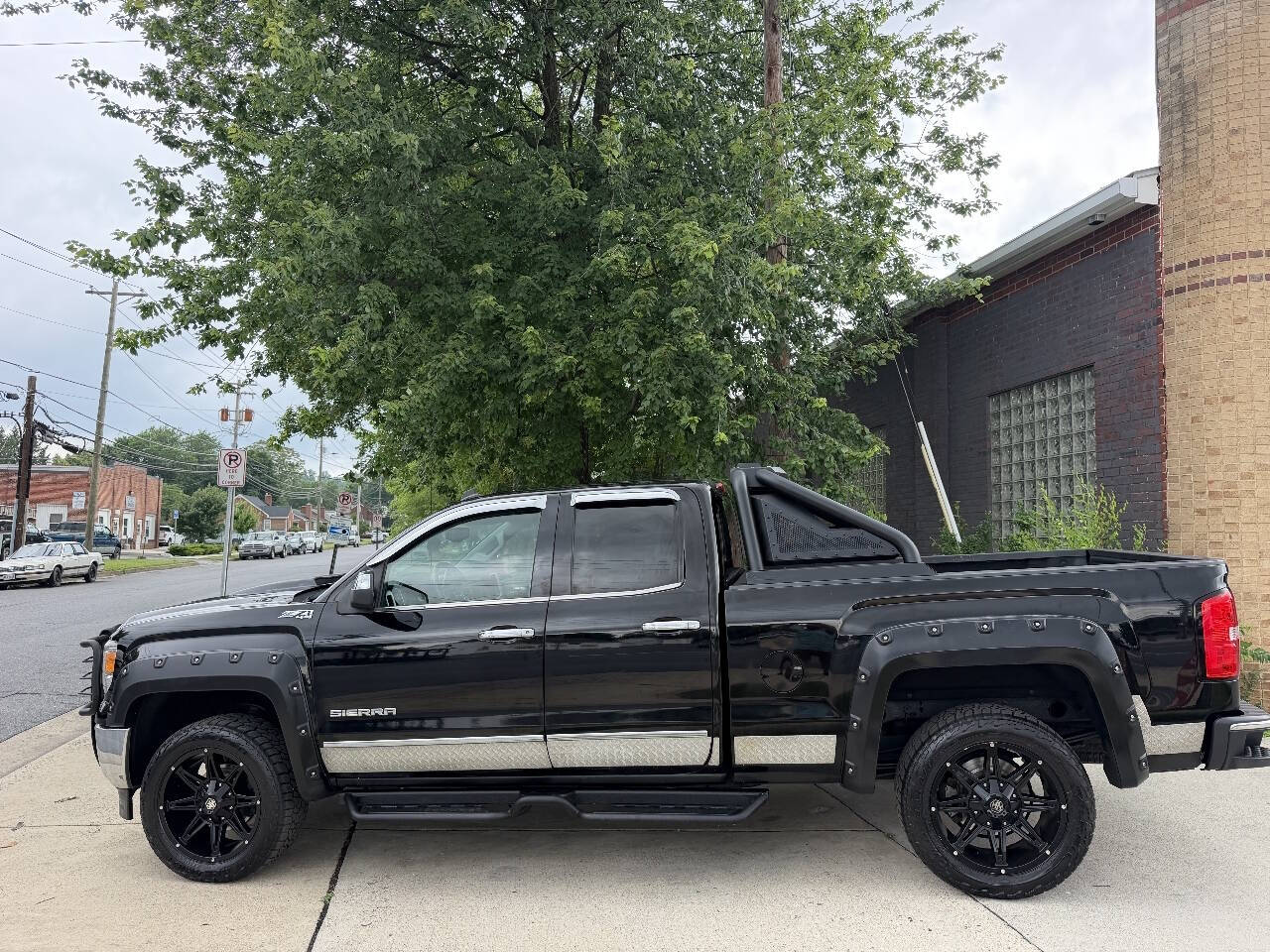 2014 GMC Sierra 1500 SLT Extended Cab photo 16