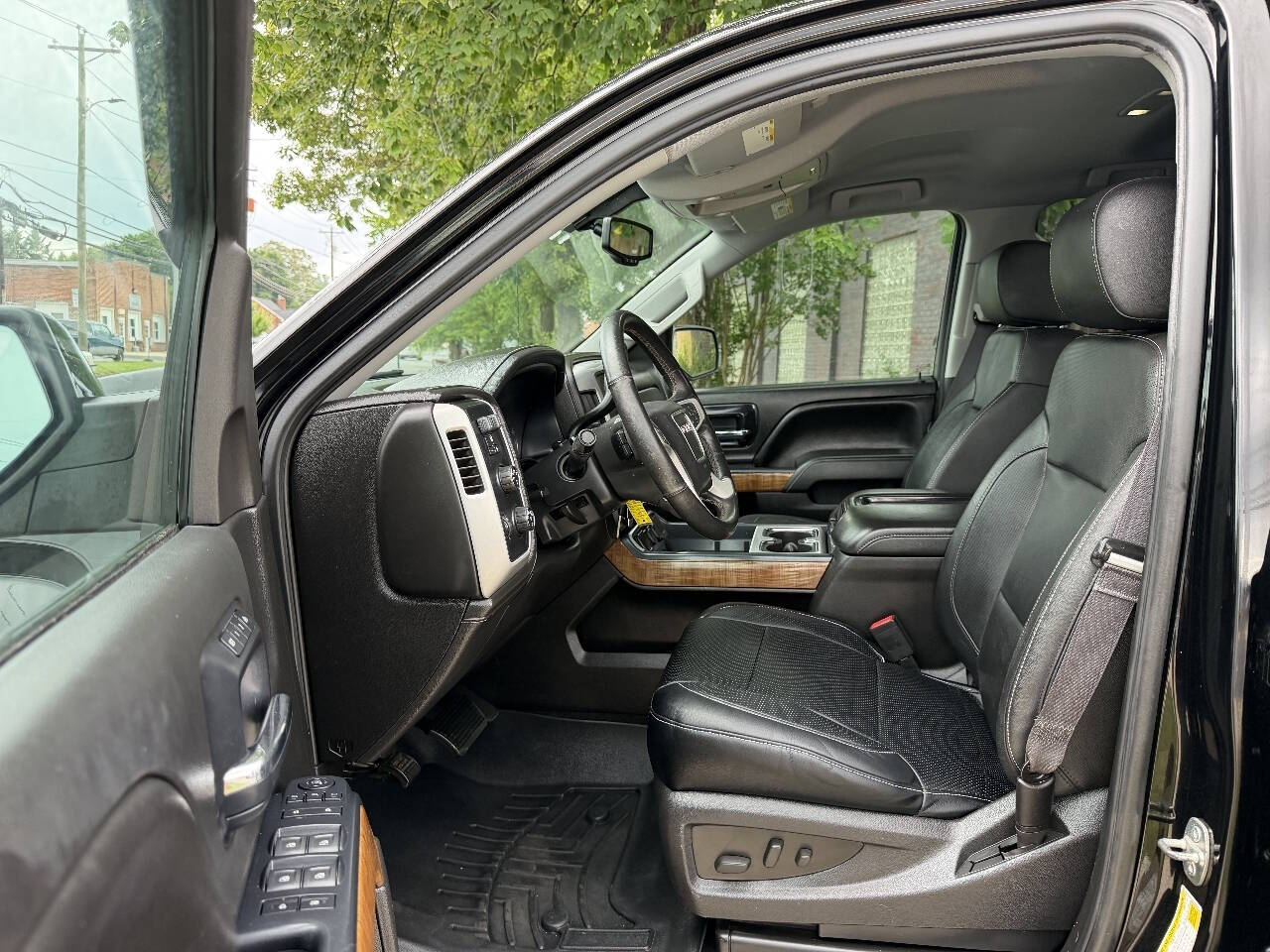 2014 GMC Sierra 1500 SLT Extended Cab photo 17