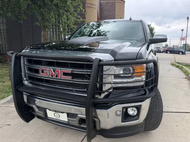 2014 GMC Sierra 1500 SLT Extended Cab photo 2