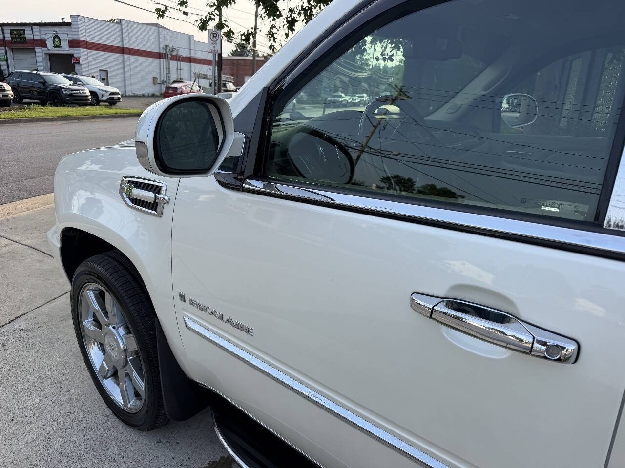 2009 Cadillac Escalade Hybrid Base photo 11