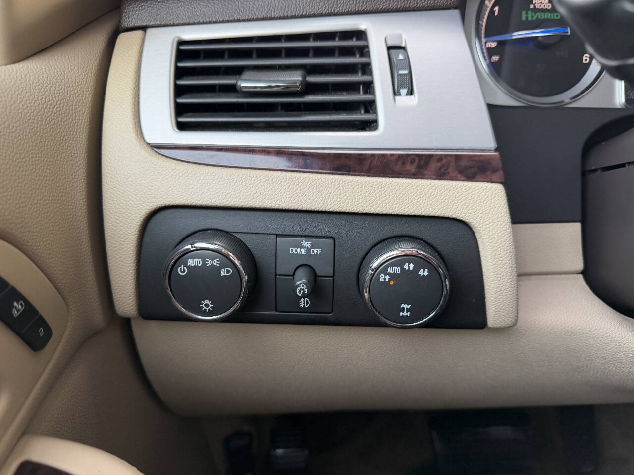 2009 Cadillac Escalade Hybrid Base photo 12